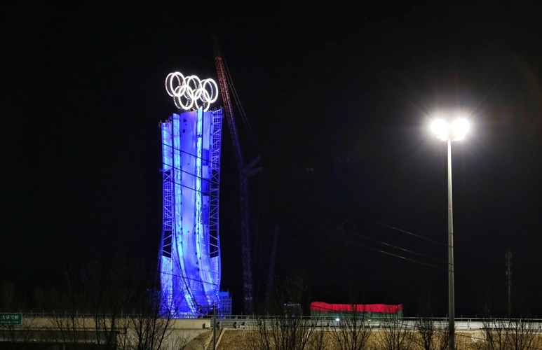 “海陀塔”全面竣工 塔顶的“奥运五环”将迎接世界目光-建智汇